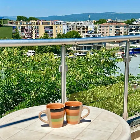 Large 2-bedroom With Living By Menada Napospart