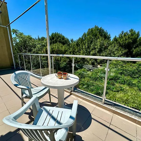 Large 2-bedroom With Living By Menada Napospart