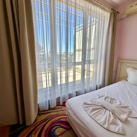 Large 2-bedroom With Living By Menada Sunny Beach